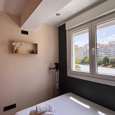 Pilar 8 Urban By Vigovacaciones * 比戈